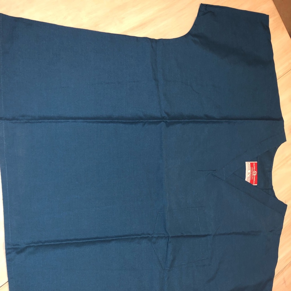 Uniforms/Scrubs